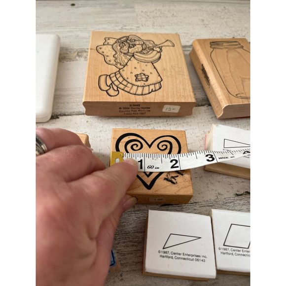 Stamps and ink pads large lot - Picture 12 of 16